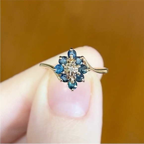 Jewelry - 14K Natural Sapphire Diamond cluster pyramid dark blue yellow gold ring